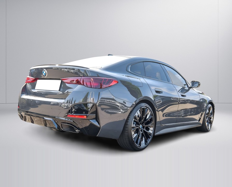 BMW Seria 4 2024 — imagine 3