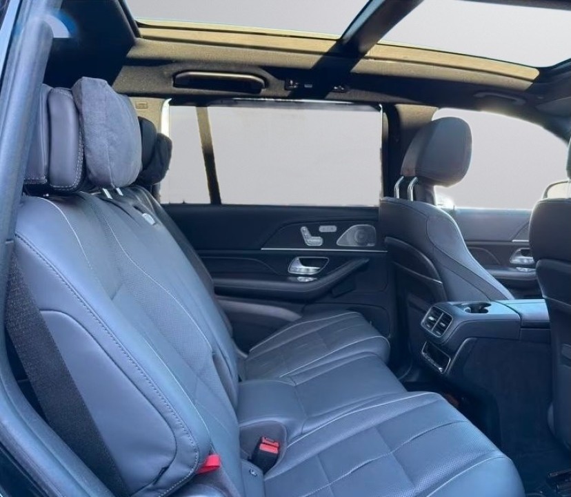 Mercedes-Benz GLS 400d 4MATIC AMG Line - foto 29