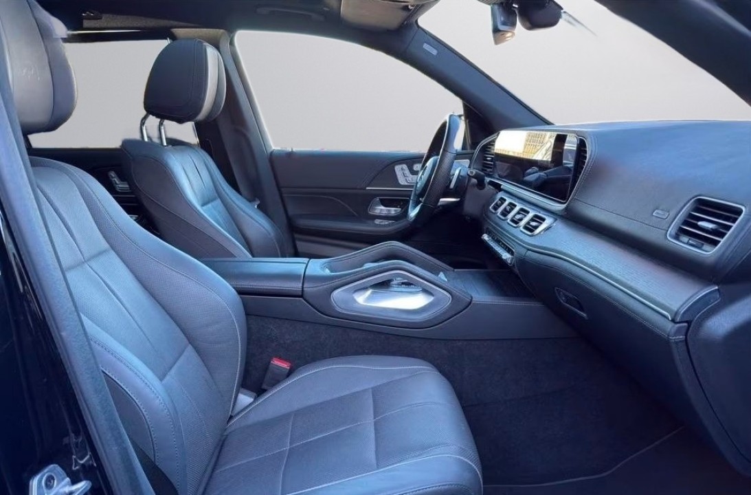 Mercedes-Benz GLS 400d 4MATIC AMG Line - foto 11