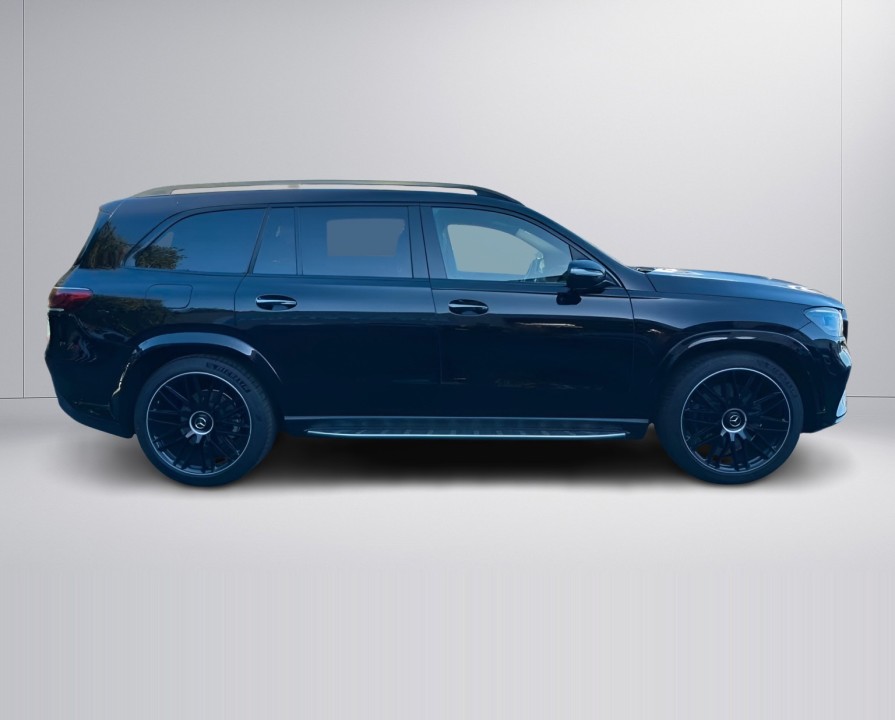Mercedes-Benz GLS 400d 4MATIC AMG Line (2)