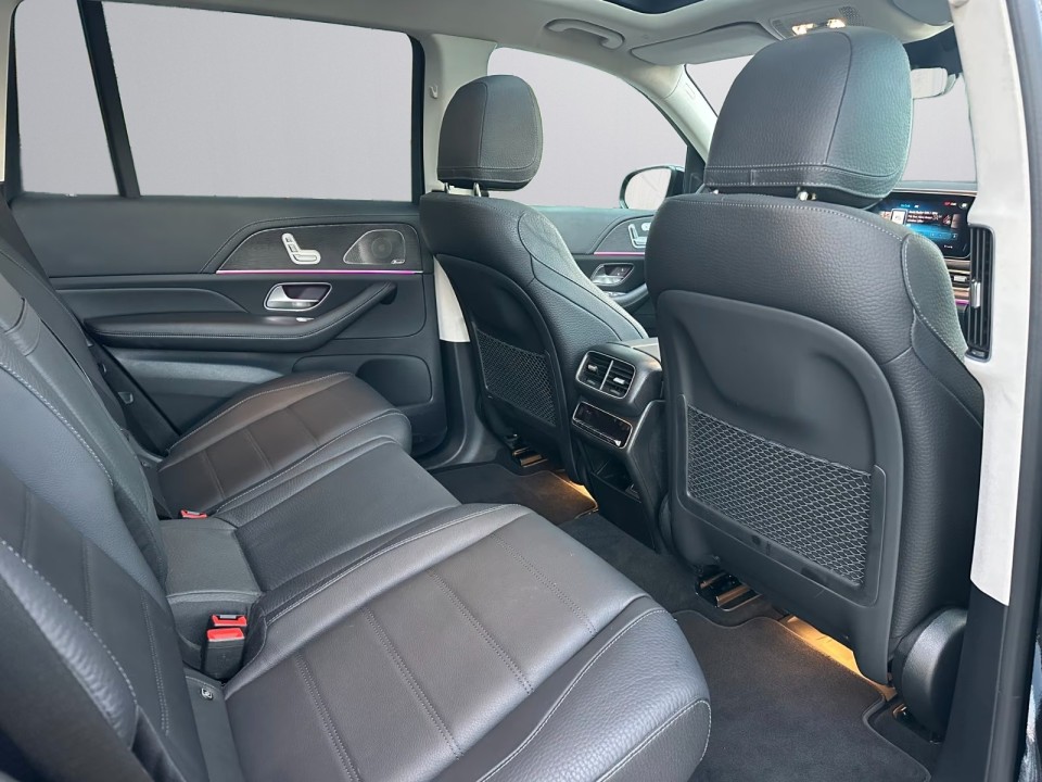 Mercedes-Benz GLS 400d 4MATIC AMG Line - foto 9