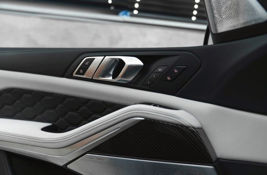BMW X5 M Competition - foto 21