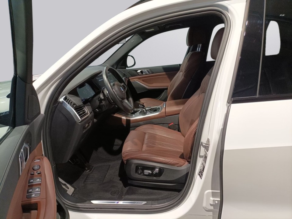 BMW X5 xDrive30d M-Sport - foto 9
