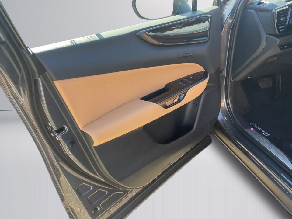 Lexus NX 450h+ Executive - foto 15