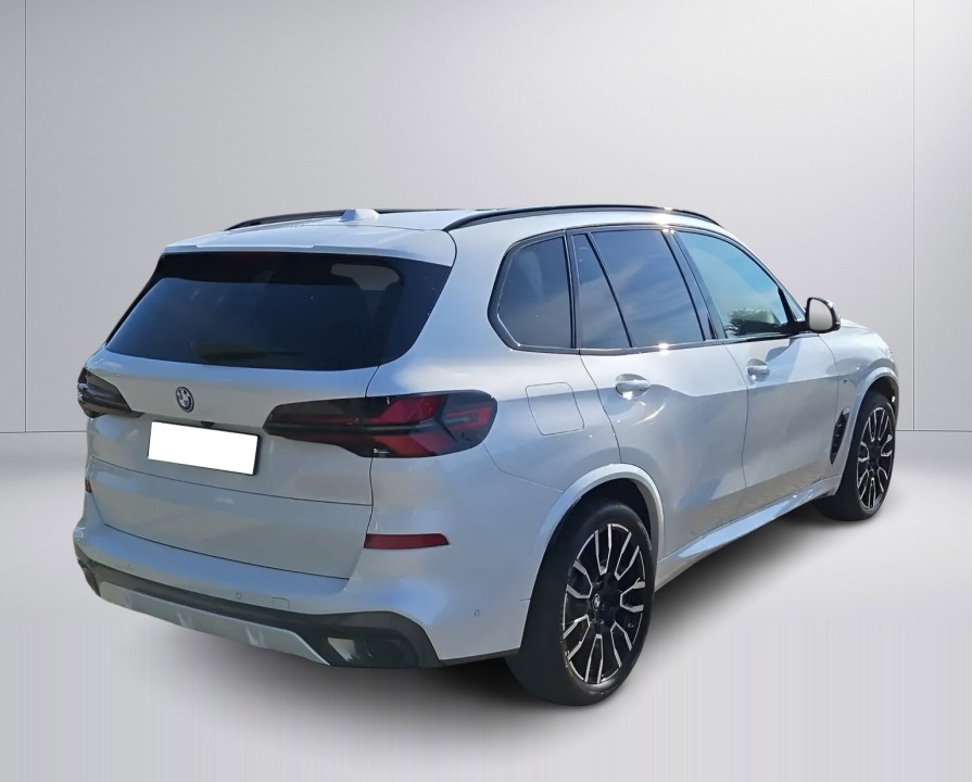 BMW X5 xDrive30d M-Sport (2)
