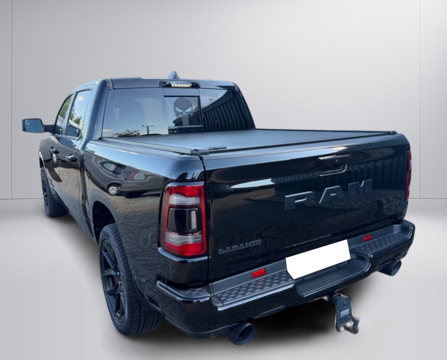 Dodge RAM 1500 Laramie Night Edition (3)