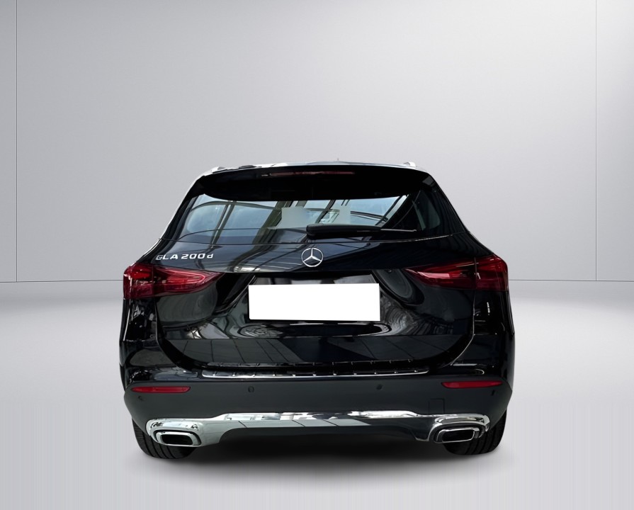MERCEDES-BENZ GLA 2024 — imagine 4