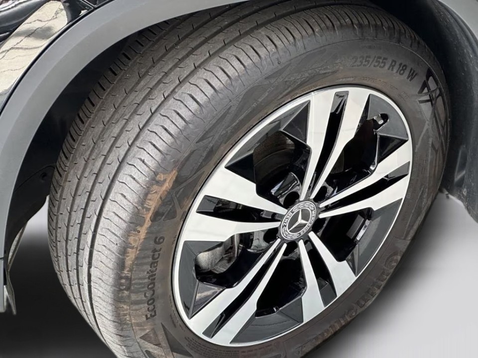 Mercedes-Benz GLA 200d - foto 25