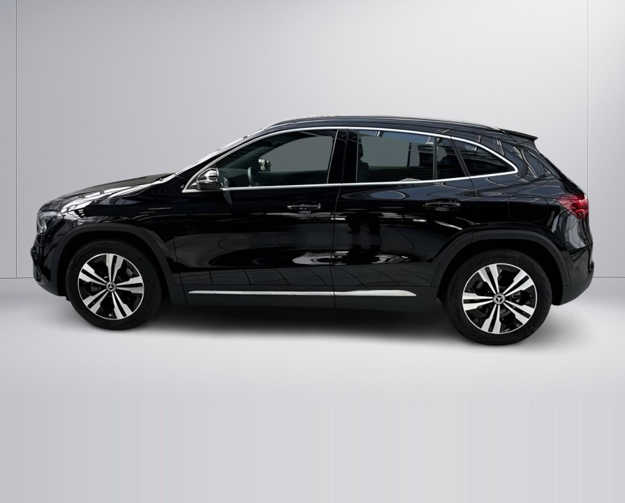 MERCEDES-BENZ GLA 2024 — imagine 16
