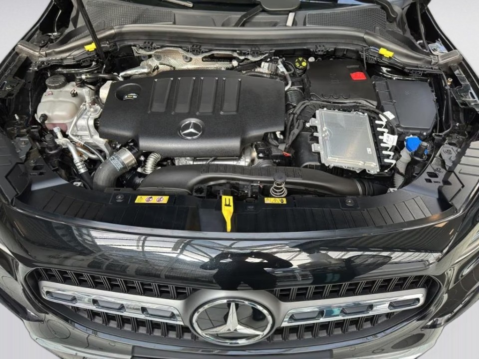 Mercedes-Benz GLA 200d - foto 24