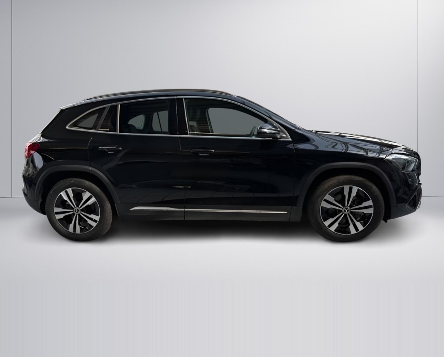 MERCEDES-BENZ GLA 2024 — imagine 2
