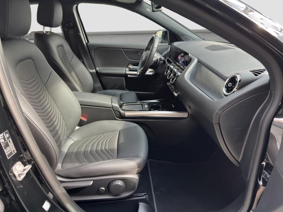 Mercedes-Benz GLA 200d - foto 13