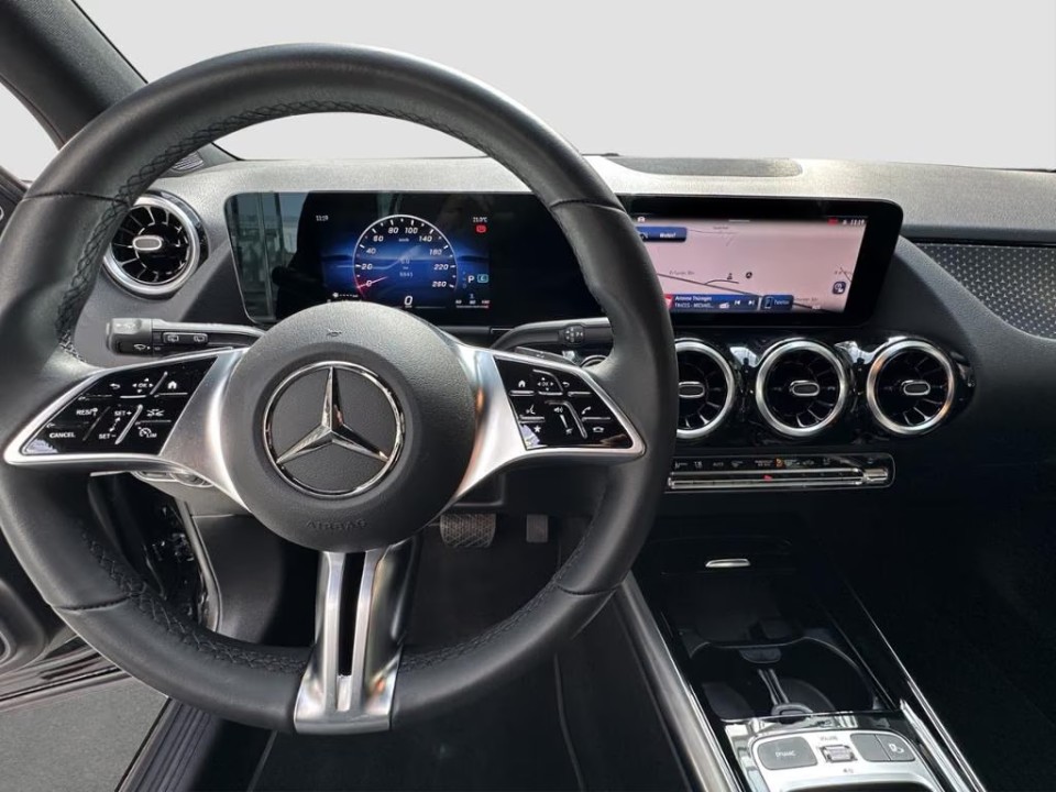 Mercedes-Benz GLA 200d - foto 14
