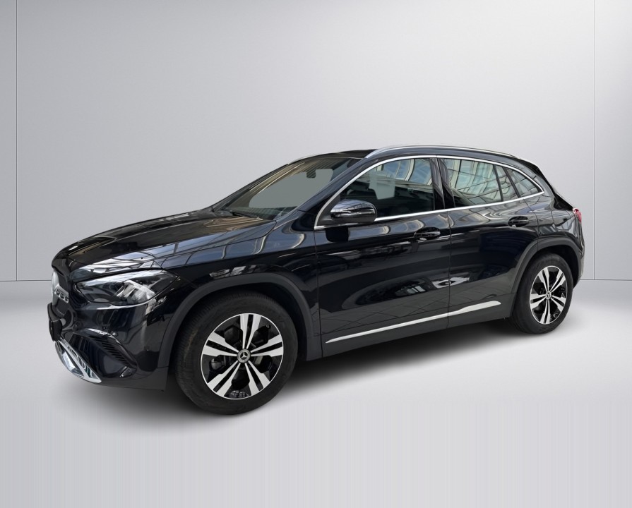 MERCEDES-BENZ GLA 2024 — imagine 17