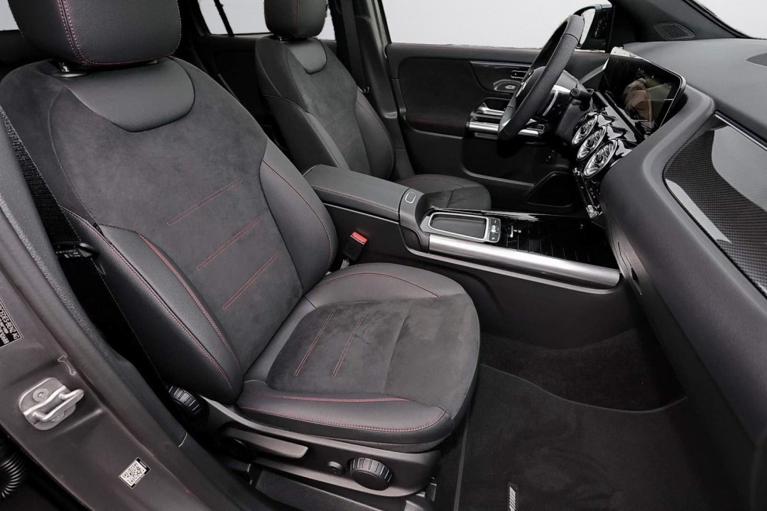 MERCEDES-BENZ GLA 2025 — imagine 15