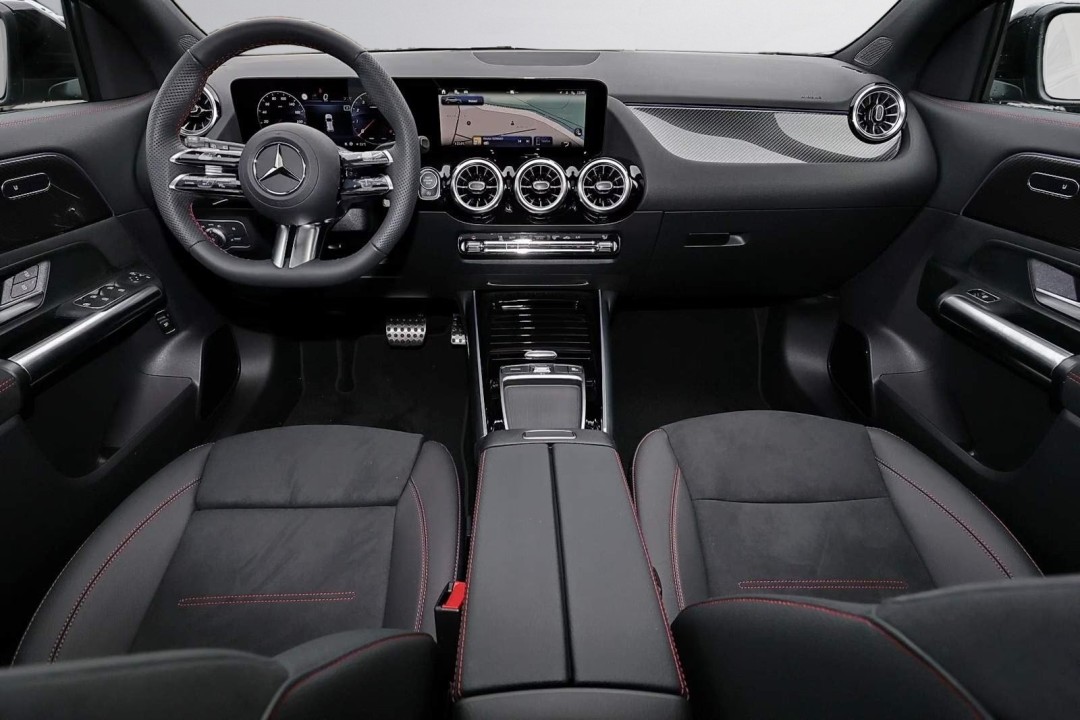MERCEDES-BENZ GLA 2025 — imagine 3