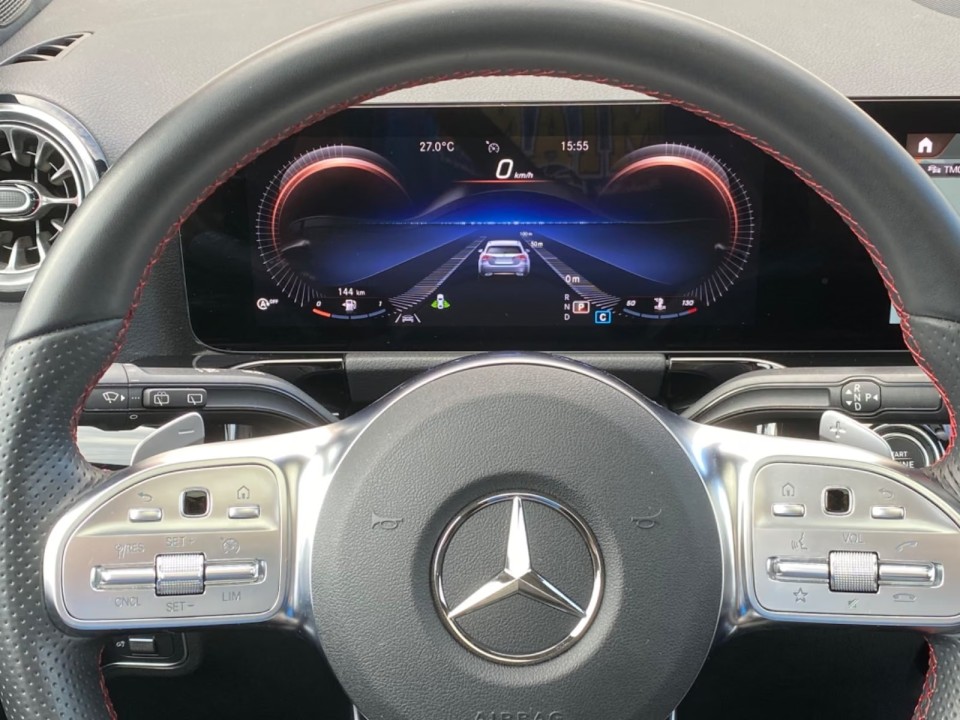 Mercedes-Benz GLA 220d 4MATIC AMG Line - foto 16