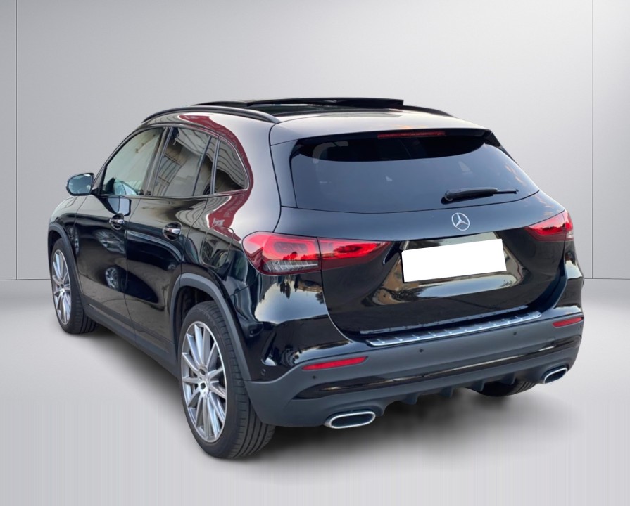 Mercedes-Benz GLA 220d 4MATIC AMG Line (4)