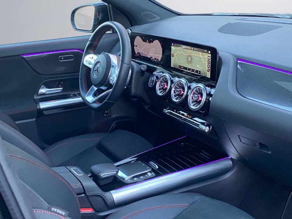 Mercedes-Benz GLA 220d 4MATIC AMG Line - foto 10