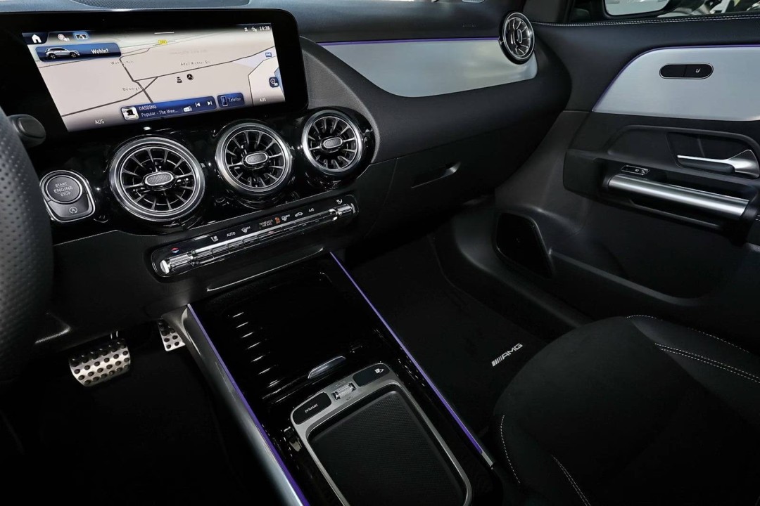 MERCEDES-BENZ GLA 2025 — imagine 17