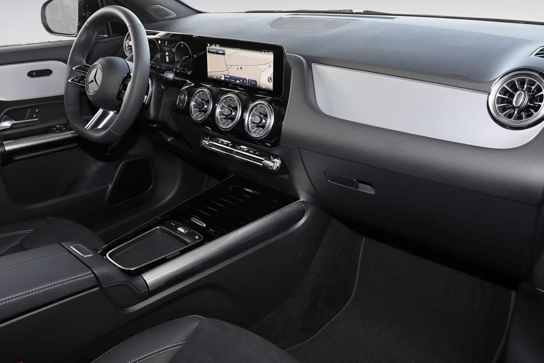 MERCEDES-BENZ GLA 2025 — imagine 16