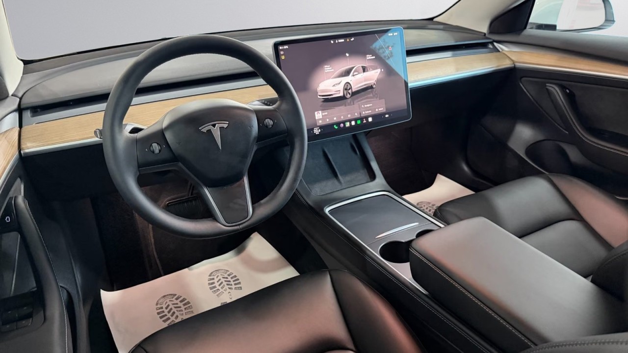 TESLA Model 3 2023 — imagine 19
