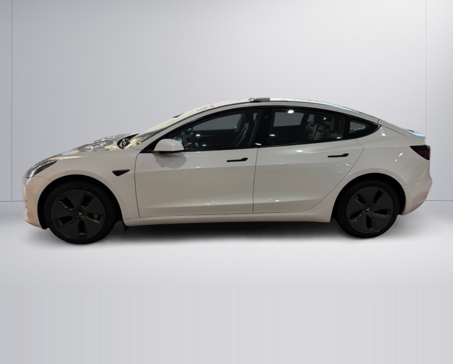 TESLA Model 3 2023 — imagine 5