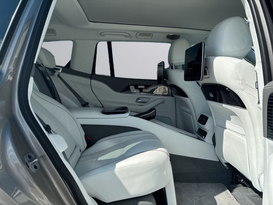 Mercedes-Benz GLS Maybach 600 4MATIC - foto 13