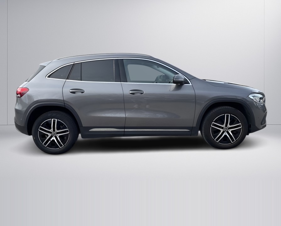 MERCEDES-BENZ GLA 2023 — imagine 2