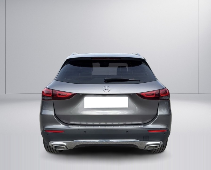 MERCEDES-BENZ GLA 2023 — imagine 4