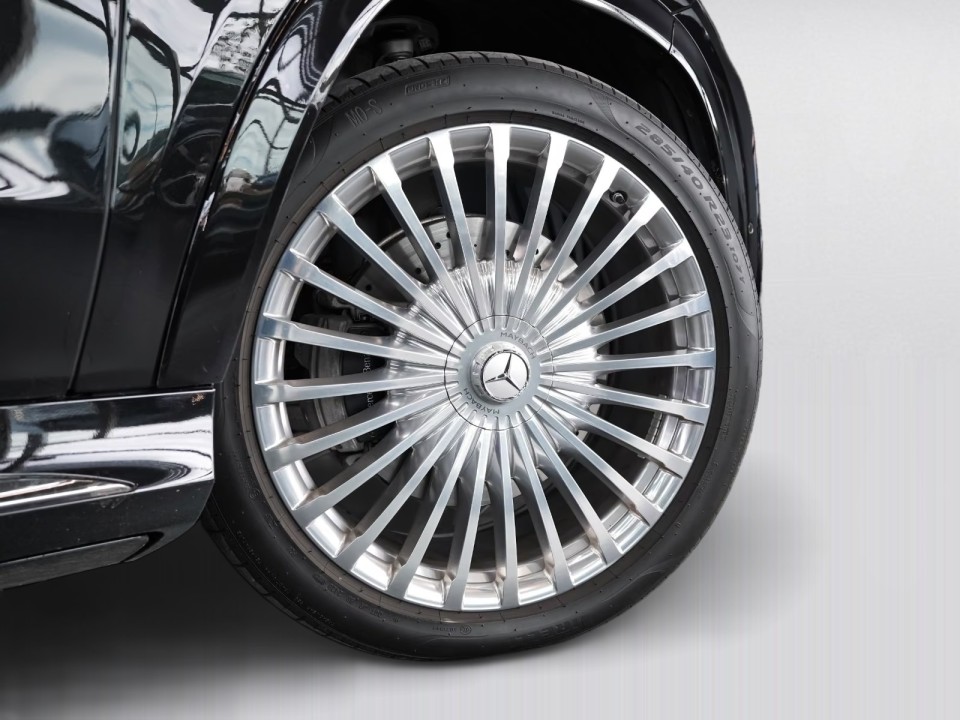 Mercedes-Benz GLS Maybach 600 - foto 32
