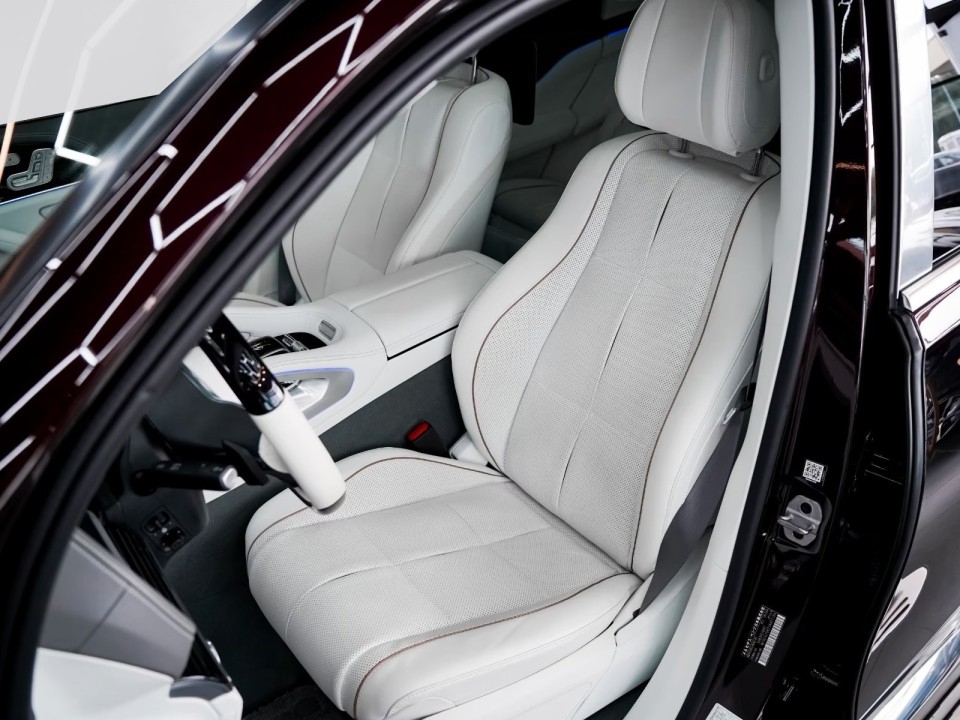 Mercedes-Benz GLS Maybach 600 - foto 19