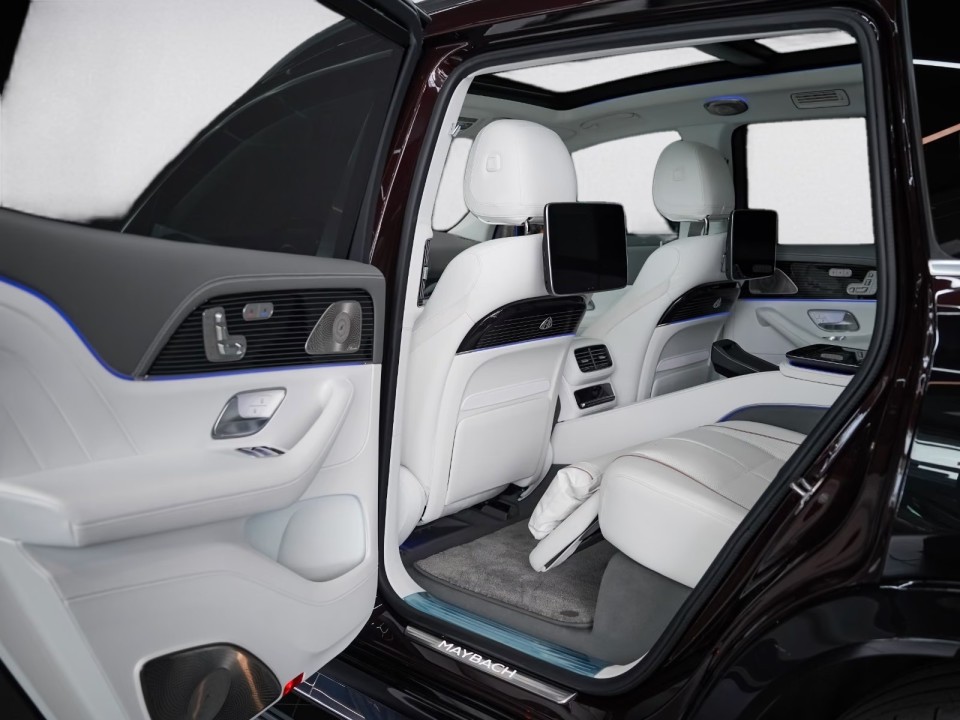Mercedes-Benz GLS Maybach 600 - foto 20