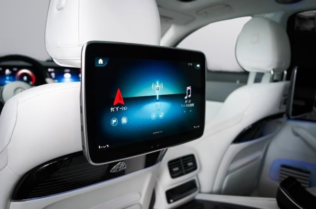 Mercedes-Benz GLS Maybach 600 - foto 16