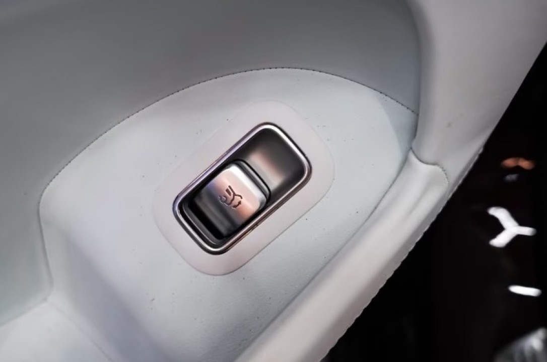 Mercedes-Benz GLS Maybach 600 - foto 26