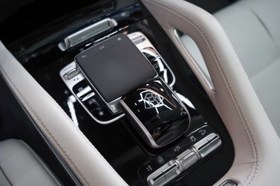 Mercedes-Benz GLS Maybach 600 - foto 9