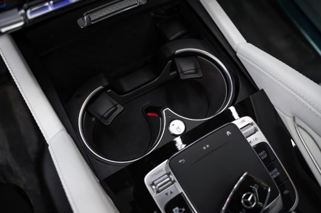 Mercedes-Benz GLS Maybach 600 - foto 10