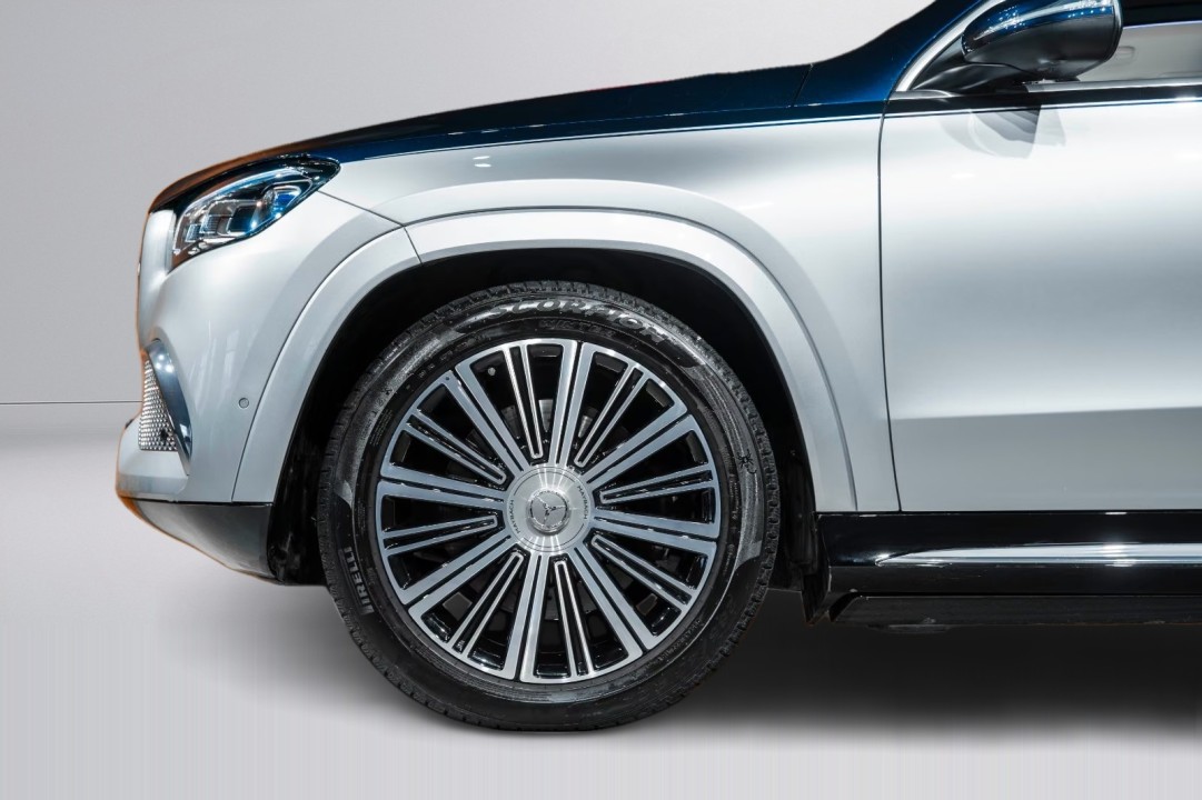 Mercedes-Benz GLS Maybach 600 - foto 31
