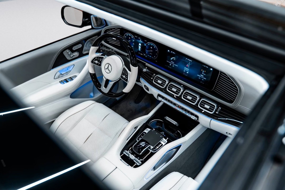 Mercedes-Benz GLS Maybach 600 - foto 13