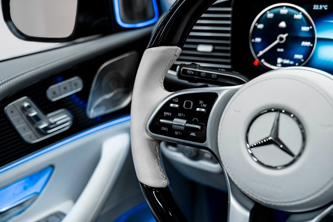 Mercedes-Benz GLS Maybach 600 - foto 17
