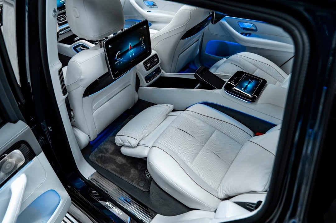 Mercedes-Benz GLS Maybach 600 - foto 11