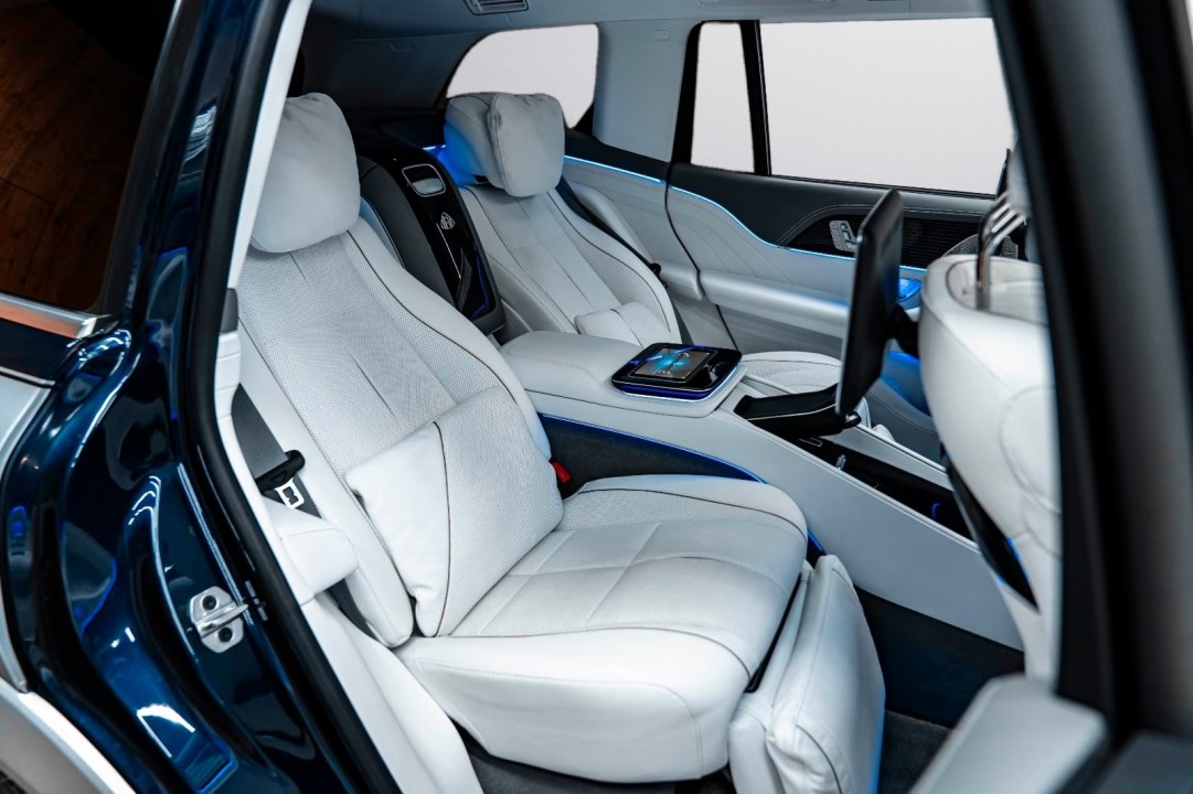 Mercedes-Benz GLS Maybach 600 - foto 12