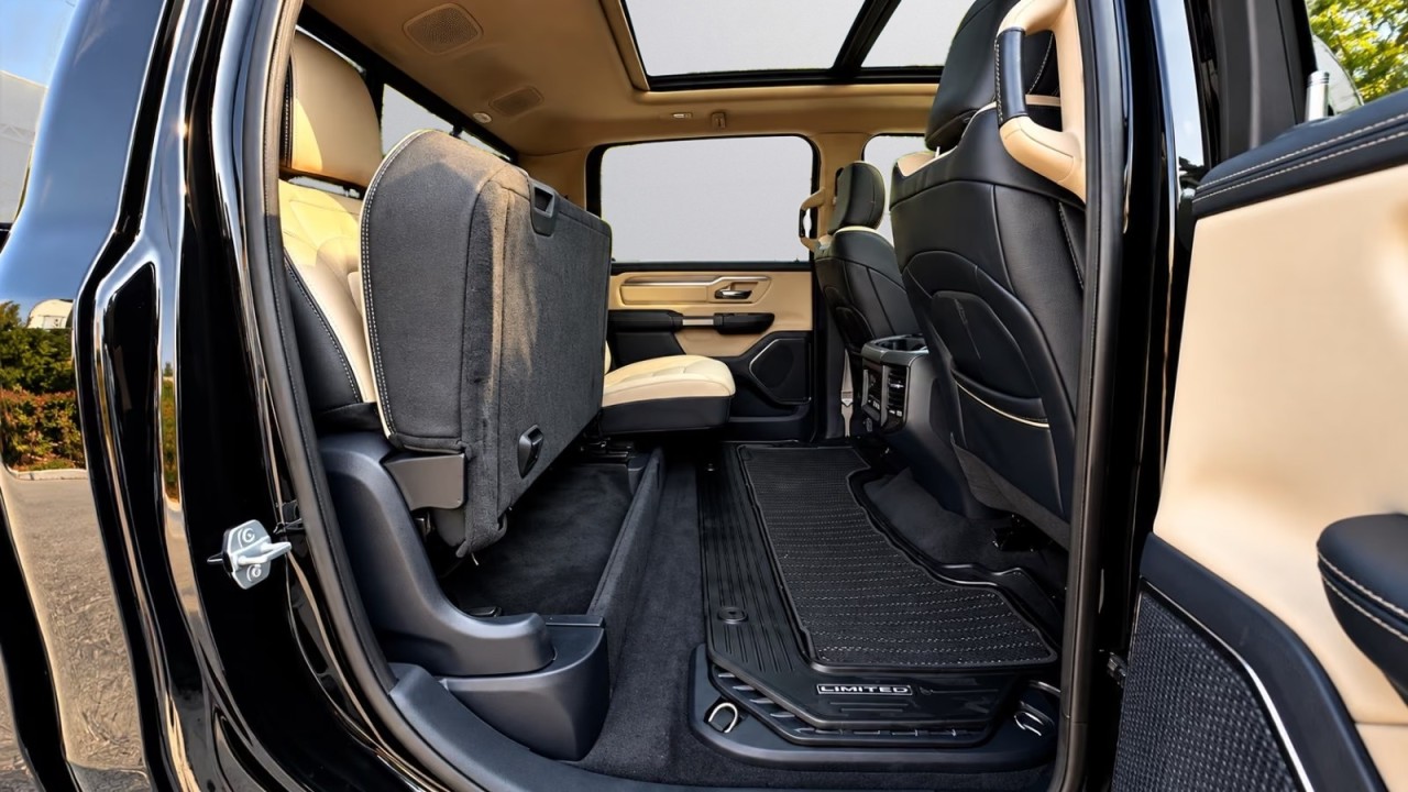 Dodge RAM 1500 Limited - foto 17