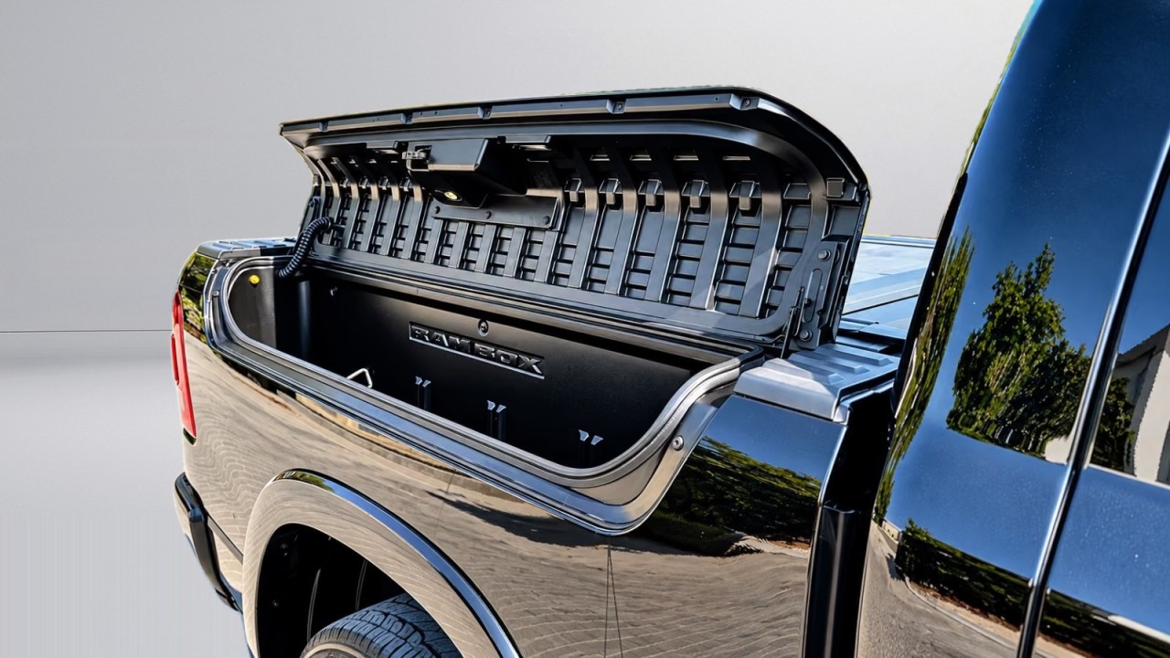 Dodge RAM 1500 Limited - foto 28