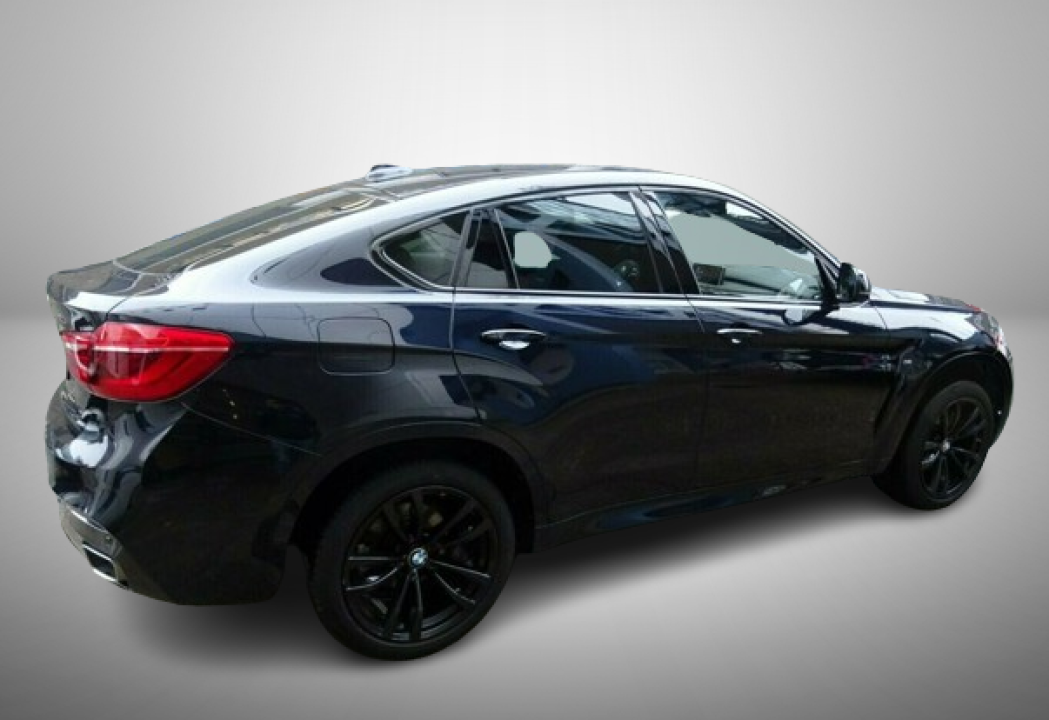 BMW X6 xDrive30d M-Sport (2)