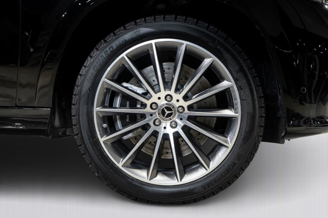 Mercedes-Benz GLE 450d 4MATIC AMG Line - foto 19