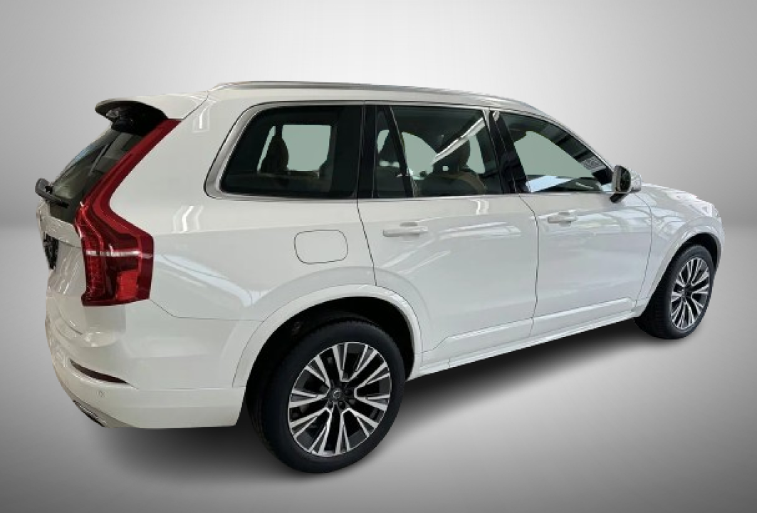 Volvo XC 90 B5 AWD Momentum Pro (3)