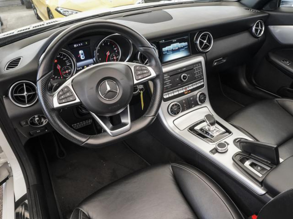 Mercedes-Benz SLC 180 9G-TRONIC - foto 6