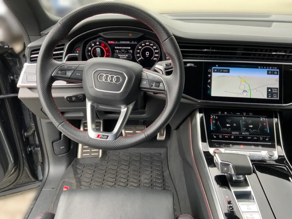 Audi RS Q8 - foto 11