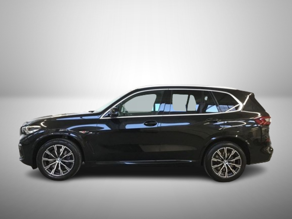 BMW X5 xDrive30d M Sport (2)